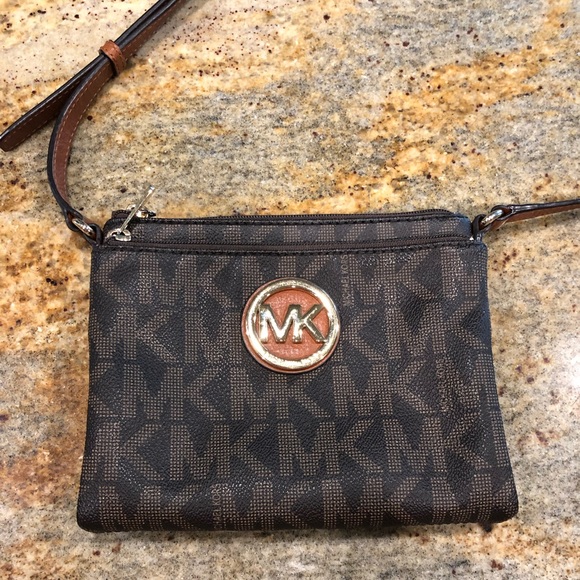 Michael Kors Crossbody - Picture 1 of 6